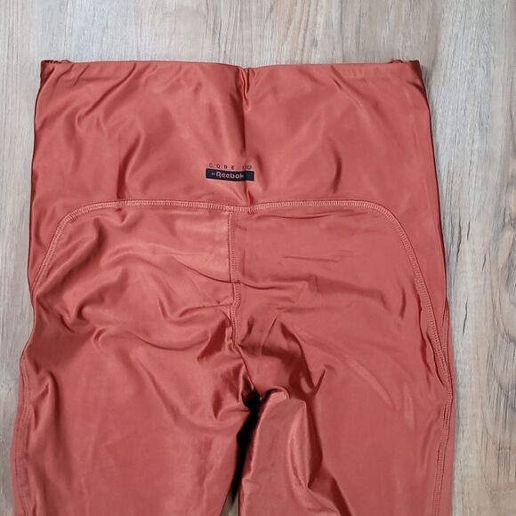☔️🔺️Reebok Core 10 Bronze Metallic High Waist Athletic Pants Small - Picture 7 of 10